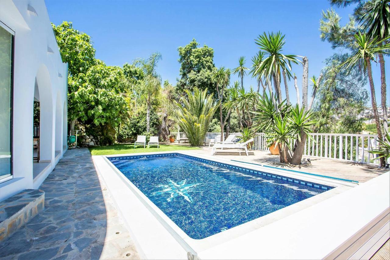 Luxury Villa With Swimming Pool And Jacuzzi Марбелья Екстер'єр фото